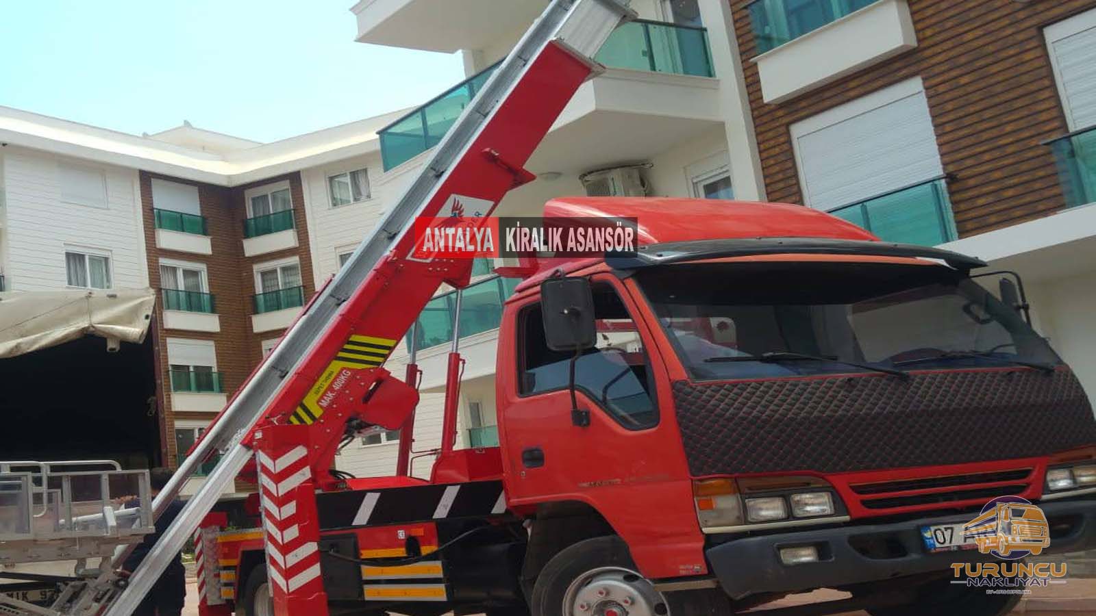 Antalya'da Ev Taşırken Neden Asansör Kiralamalısınız? 5 Büyük Avantaj